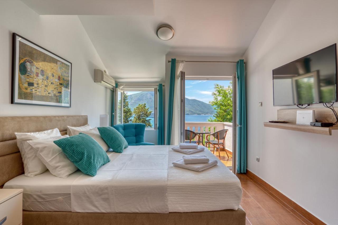 Apartment Elegant Kotor Exterior photo