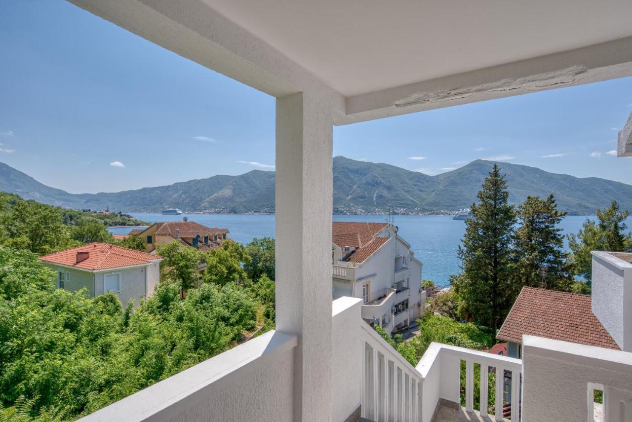 Apartment Elegant Kotor Exterior photo