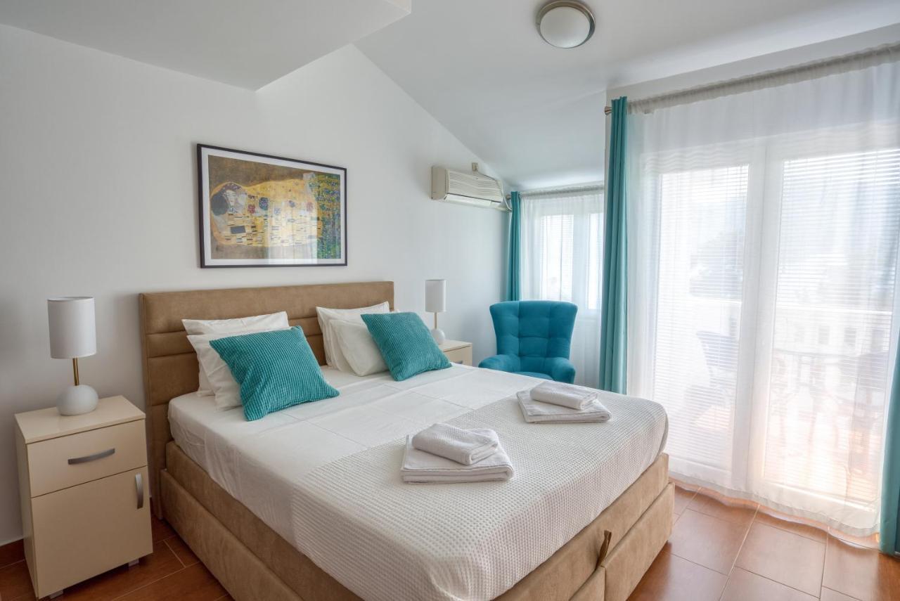 Apartment Elegant Kotor Exterior photo